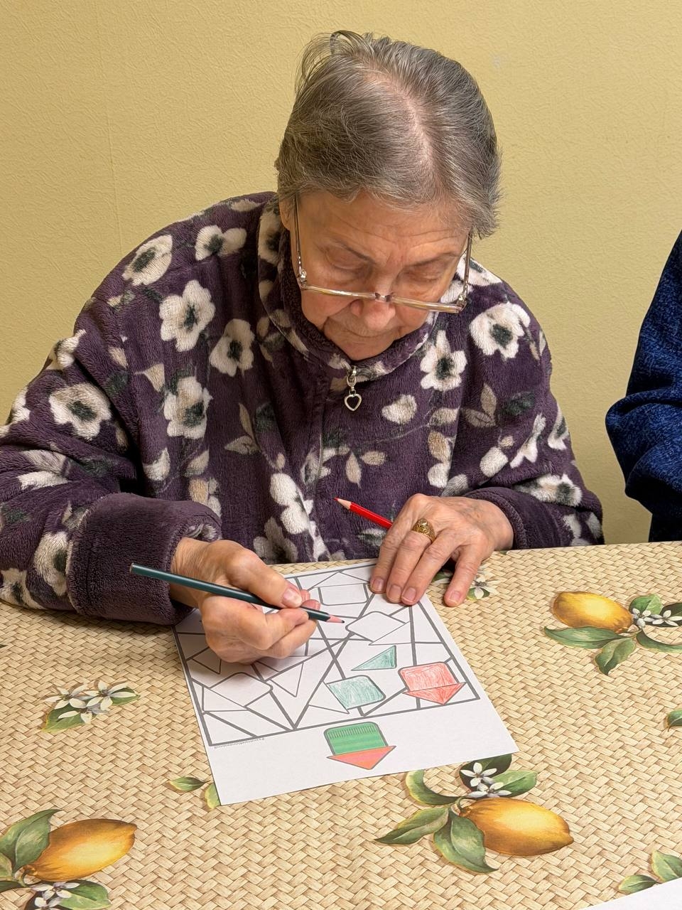 Почему важно тренировать мозг каждый день? 🧠 В нашем пансионате мы придерживаемся принципа «нейропластичности»: мозг способен развиваться в …