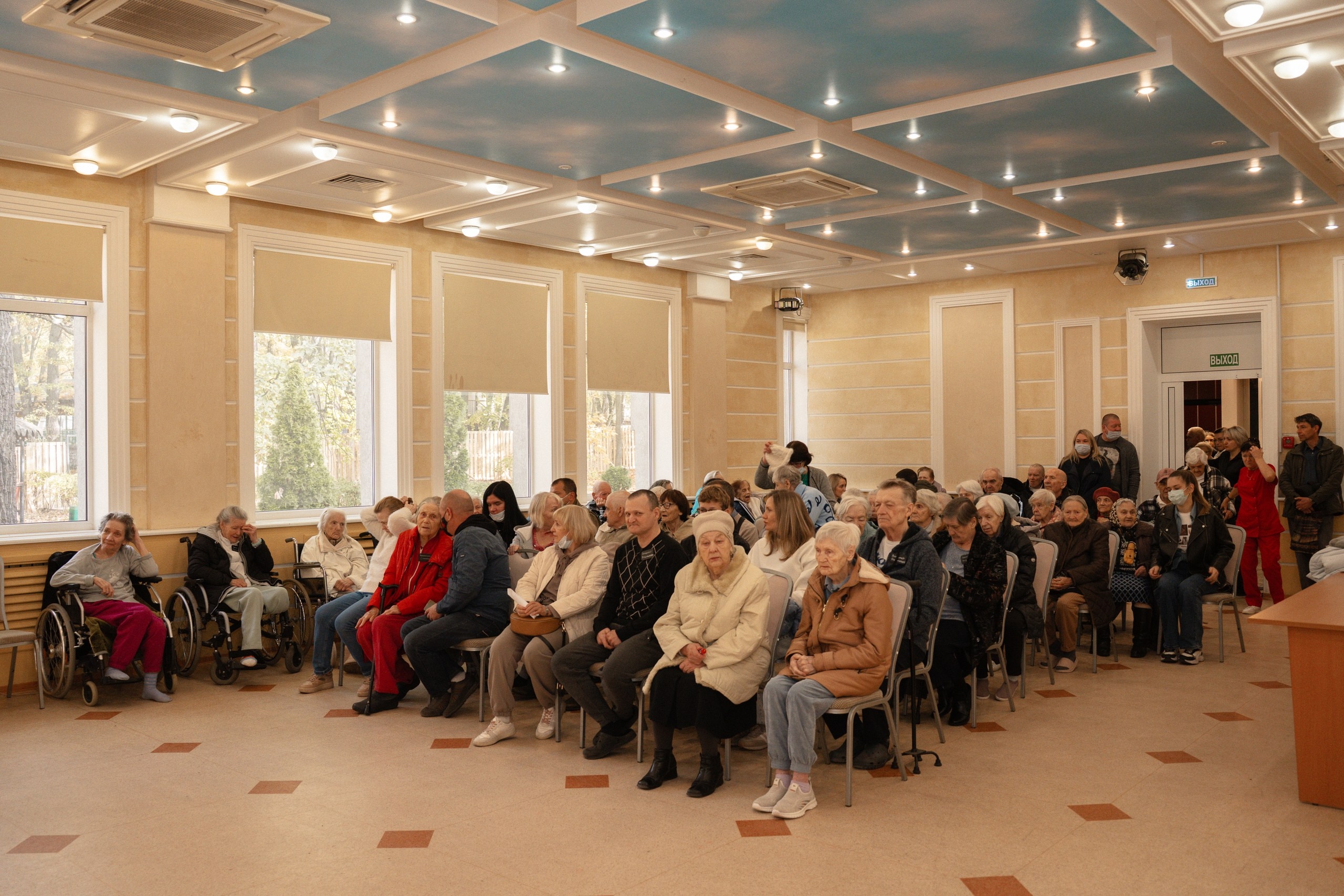 Чтобы осень была золотой! 🌟 Возраст — это не цифры, а богатство души, мудрость в глазах и теплота в сердце. 4 октября мы всей душой празднов…